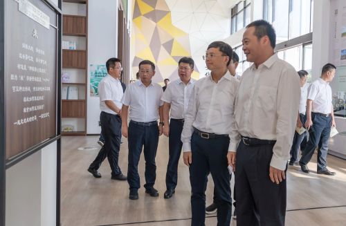 20240812171940054442.jpg 江西省上饶市党政代表团来崇考察调研1.jpg