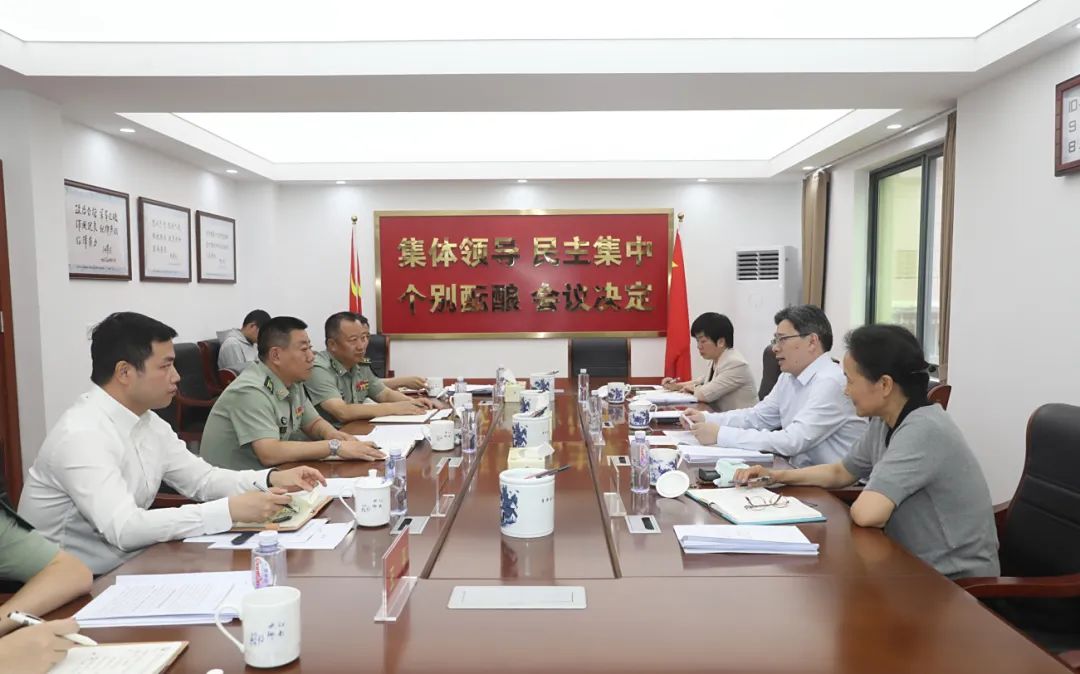 0717_103233_655.jpg 0717_103233_655.jpg