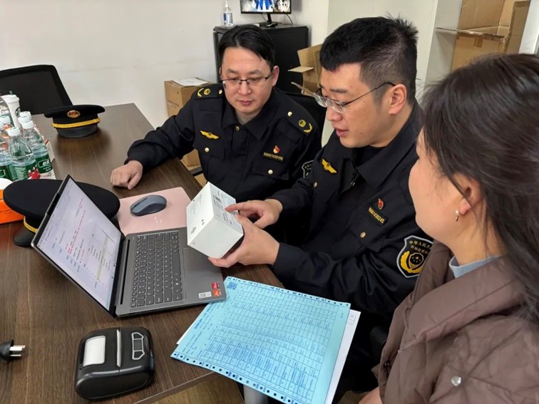 新年用新“码”,检查必亮“码”!青浦区市场监管局进一步优化涉企行政检查 新年用新“码”,检查必亮“码”!青浦区市场监管局进一步优化涉企行政检查