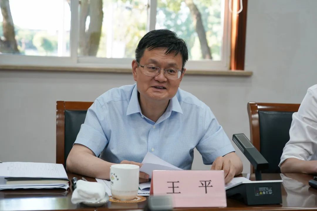 0702_084346_486.jpg 0702_084346_486.jpg