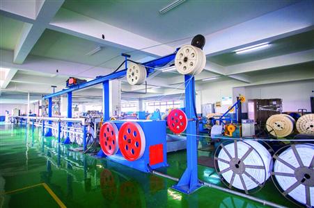 上海百强企业发展持续向好 供给侧结构性改革效应初显上海百强企业发展持续向好 供给侧结构性改革效应初显