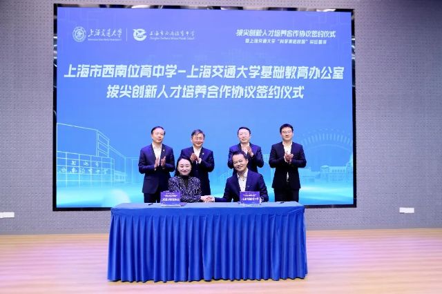 1204_150118_342.jpg 1.jpg