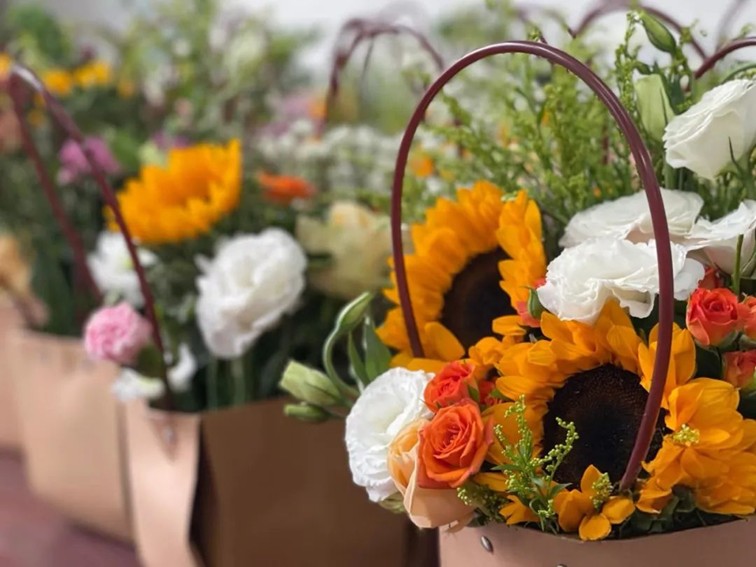 青春青浦:解锁青年新“夜”态 有趣有料有内涵 快来党群阵地抢课吧~ 青春青浦:解锁青年新“夜”态 有趣有料有内涵 快来党群阵地抢课吧~