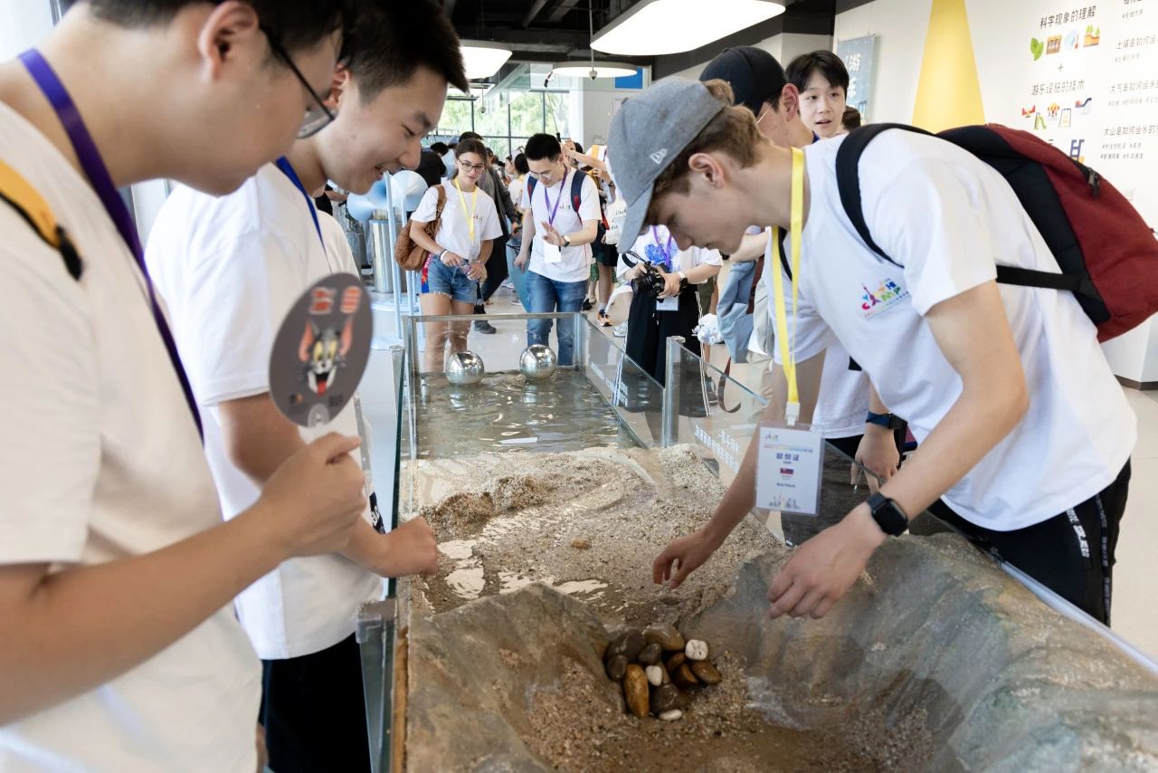 0711_133003_150.jpg 0711_133003_150.jpg