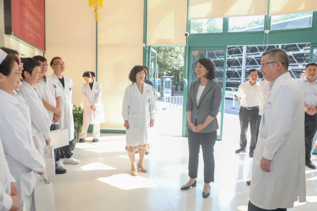 0801_090120_660.jpg 0801_090120_660.jpg