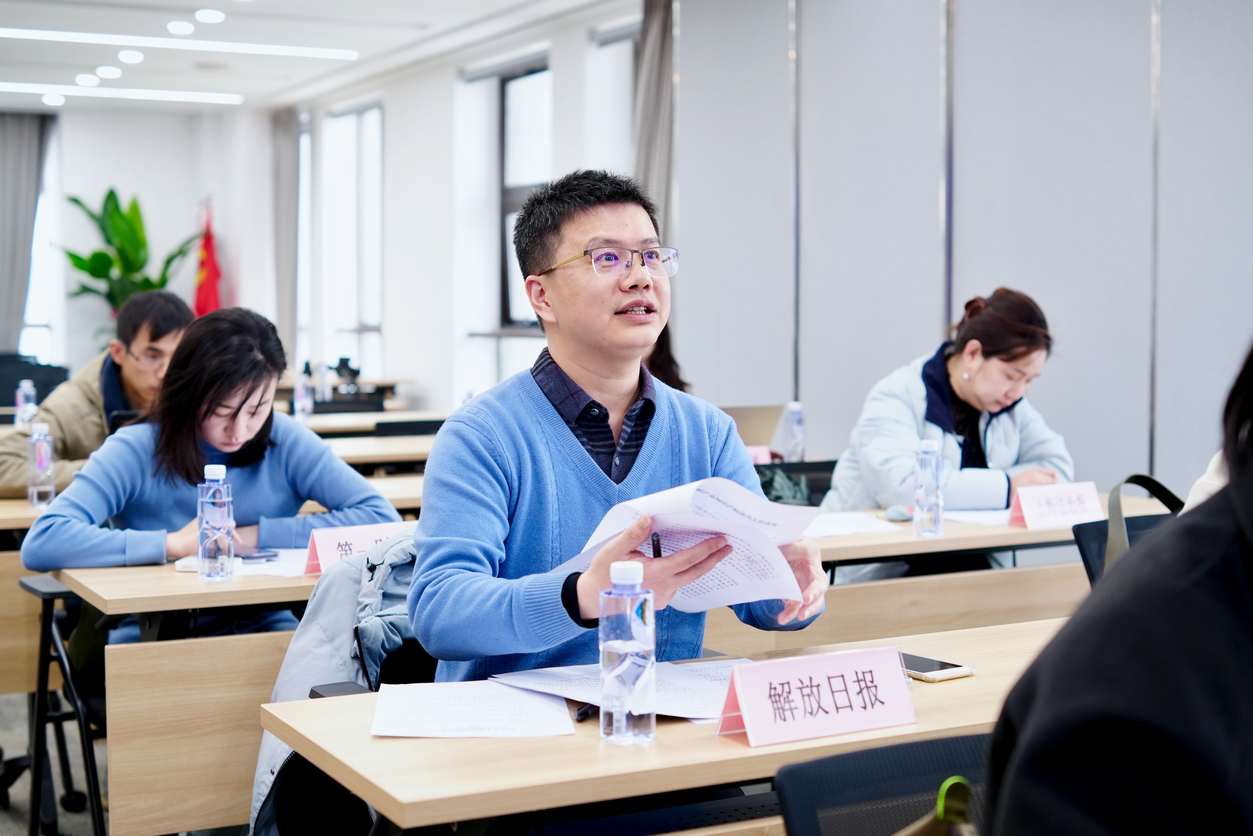 图片4.jpg 图片4.jpg