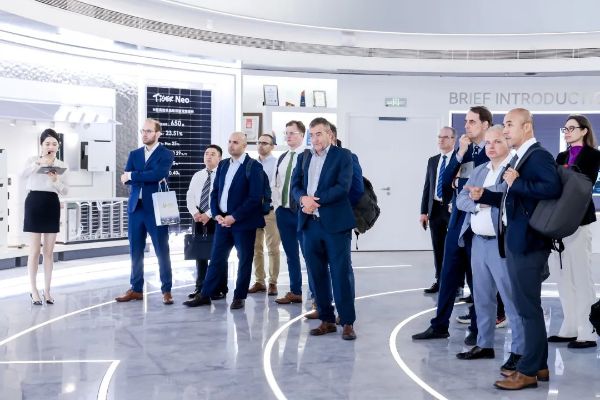 0925_092030575_738.jpg 3.jpg