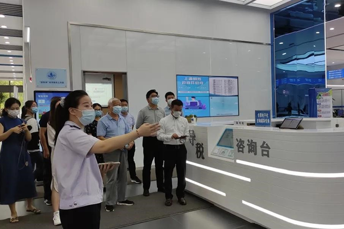 浦东1 700.jpg 浦东1 700.jpg