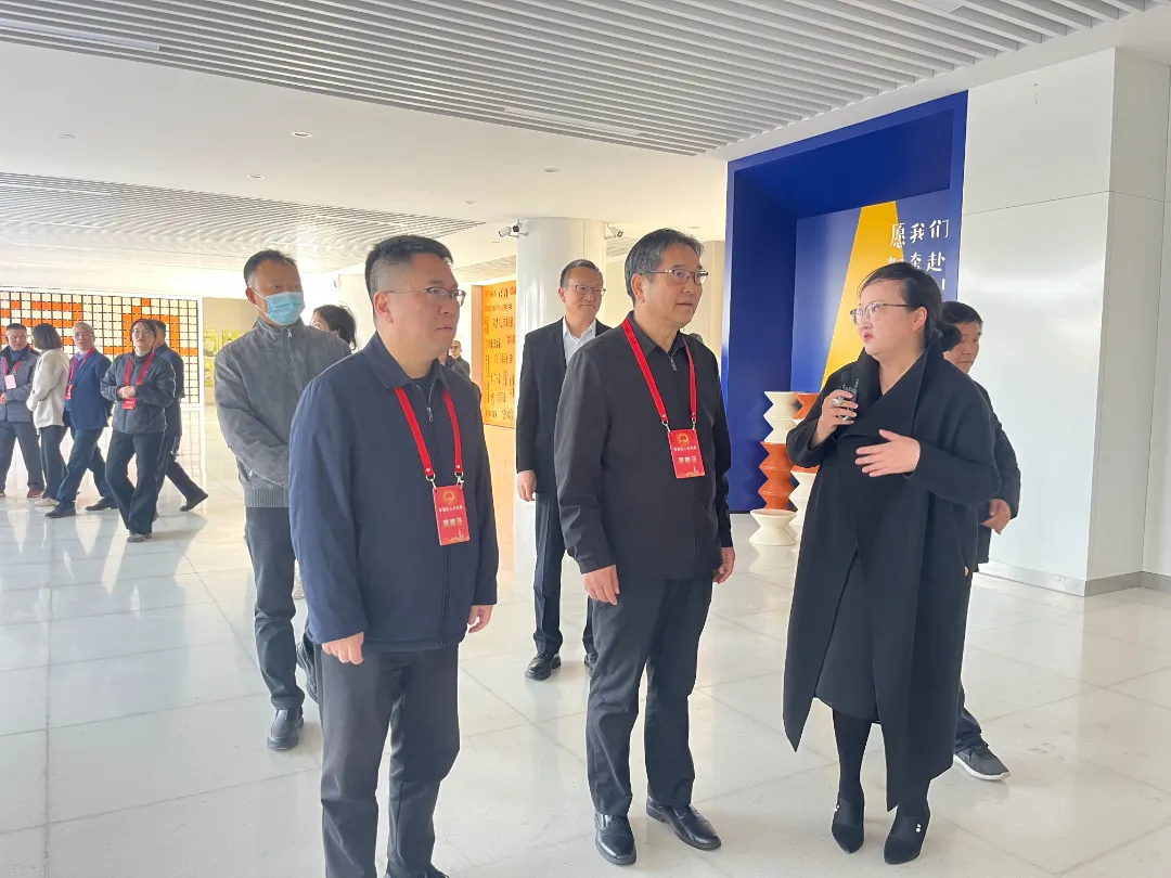 1219_105511_744.png 1219_105511_744.png