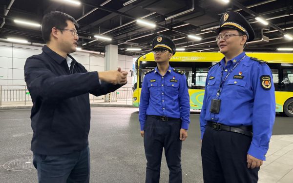 照片26.jpg 照片26.jpg