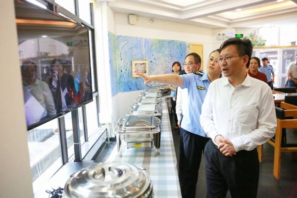 0904_101112821_146.jpg 1.jpg