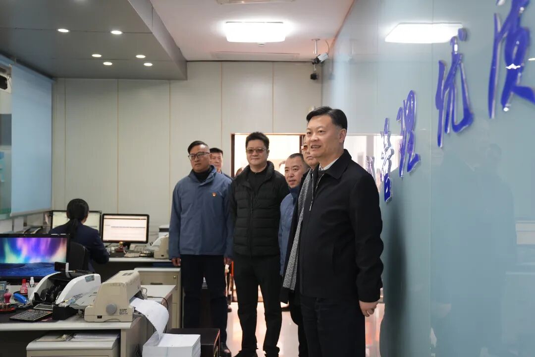 0224_101225_196.jpg 0224_101225_196.jpg