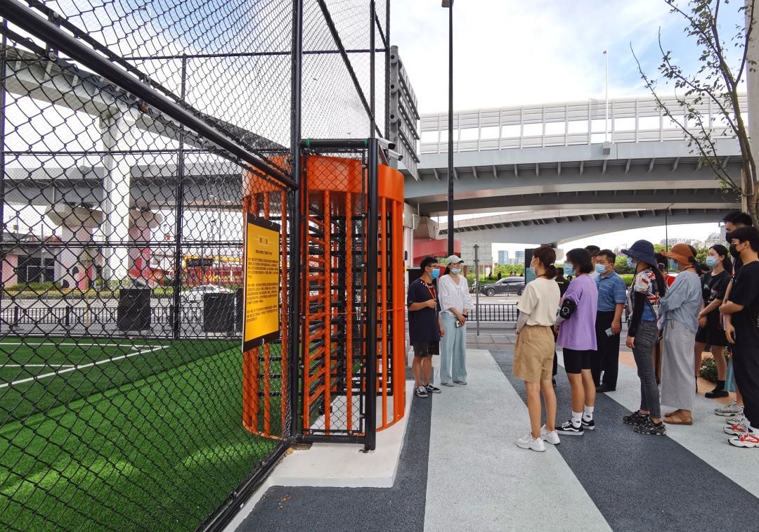 “乐享健身生活” 长宁区政府开放月活动邀市民参观中环桥下智慧空间