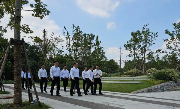 0929_084549147_540.jpg 3.jpg