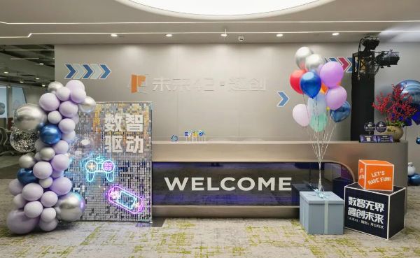 1230_094453339_940.jpg 2.jpg