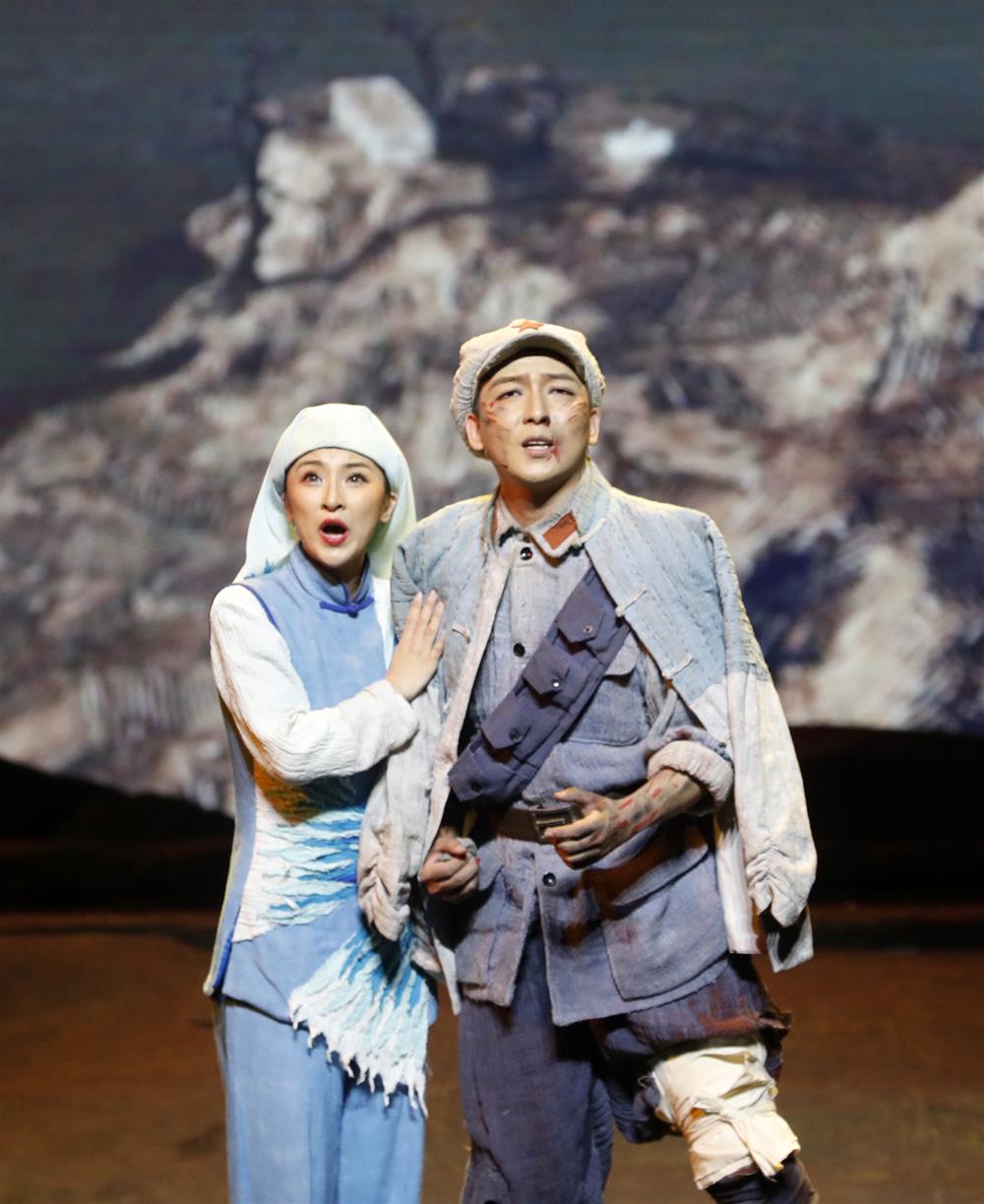 《花儿与号手》剧照.jpeg 《花儿与号手》剧照.jpeg