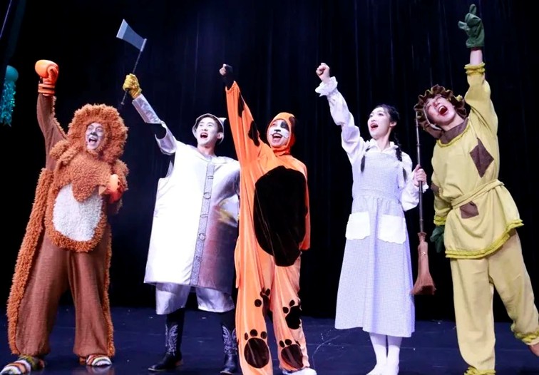 318青浦旅游日丨花影婆娑春意浓,青浦剧场与春天一道欢歌! 318青浦旅游日丨花影婆娑春意浓,青浦剧场与春天一道欢歌!