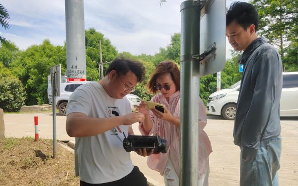 科技赋能林地精细化监管_上海开展重点森林资源无人机巡查监测2.jpg 科技赋能林地精细化监管_上海开展重点森林资源无人机巡查监测2.jpg