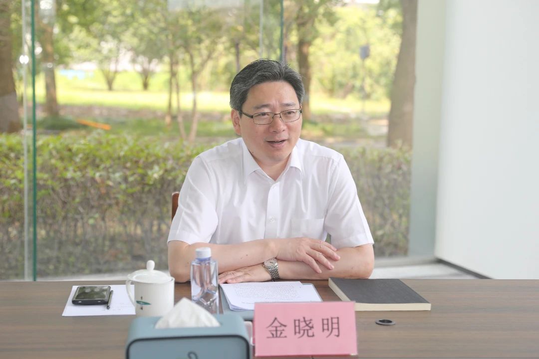 0806_140340_955.jpg 0806_140340_955.jpg