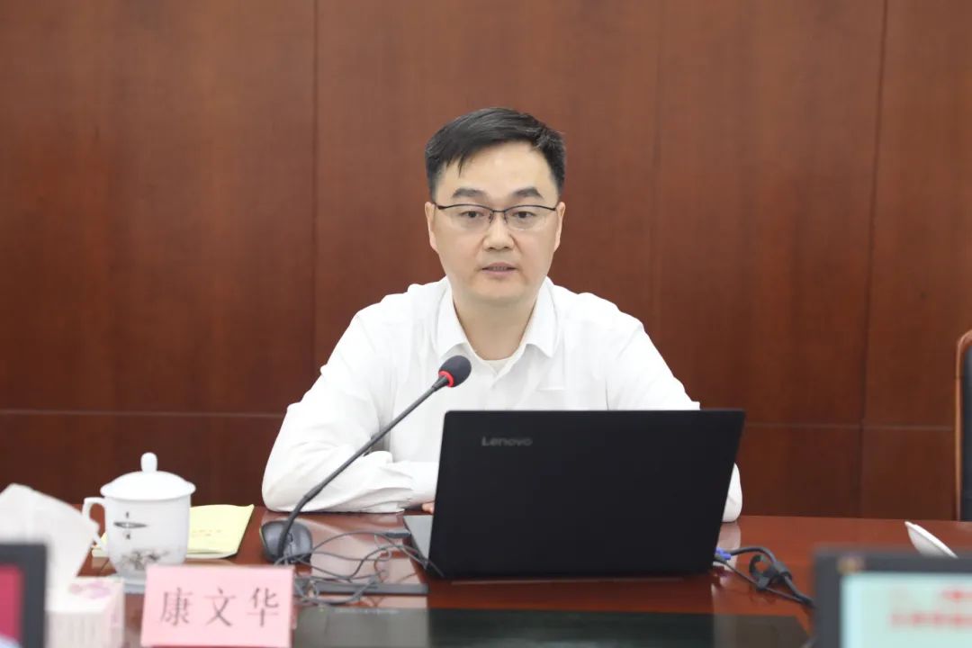 0421_090031_157.jpg 0421_090031_157.jpg