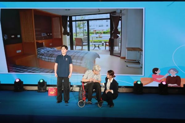 1016_085944990_141.jpg 20241016_085901_004.jpg