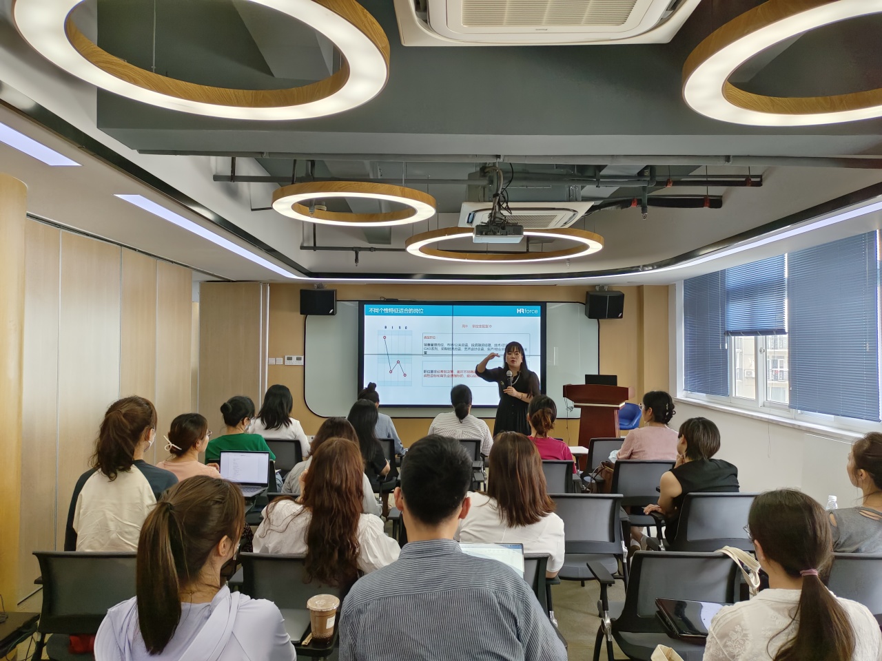 d21b5dd6859e6ffeaf3f9f02e01a04f0.jpg d21b5dd6859e6ffeaf3f9f02e01a04f0.jpg