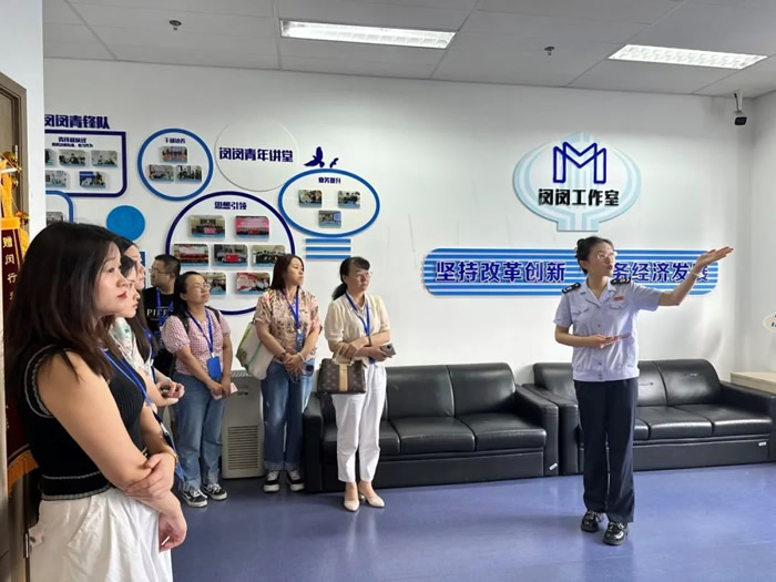 04闵行.jpg 04闵行.jpg