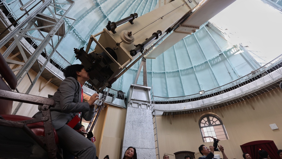 40厘米双筒折射望远镜.jpeg 40厘米双筒折射望远镜.jpeg