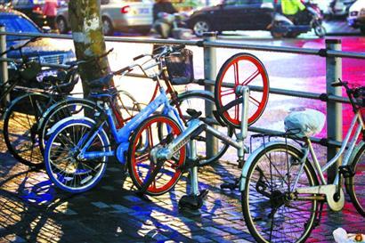 共享单车发展亟待“立规矩” 共享单车发展亟待“立规矩”