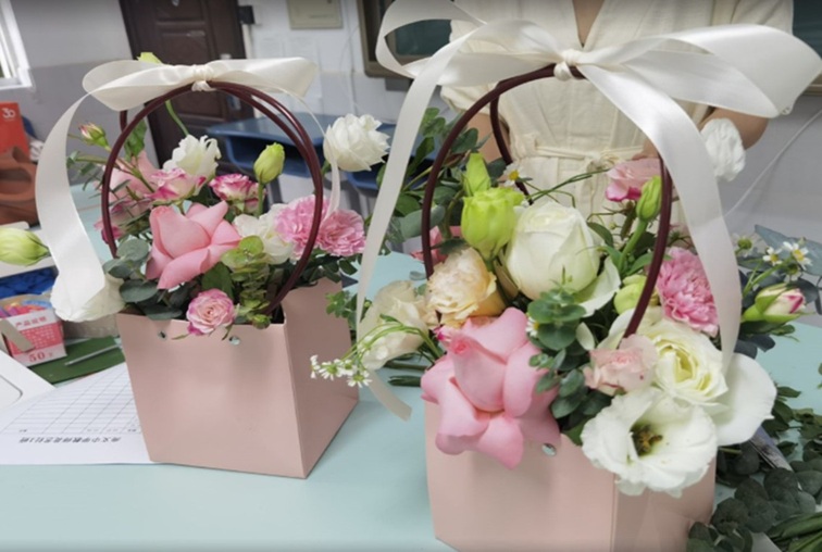 青春青浦:解锁青年新“夜”态 有趣有料有内涵 快来党群阵地抢课吧~ 青春青浦:解锁青年新“夜”态 有趣有料有内涵 快来党群阵地抢课吧~