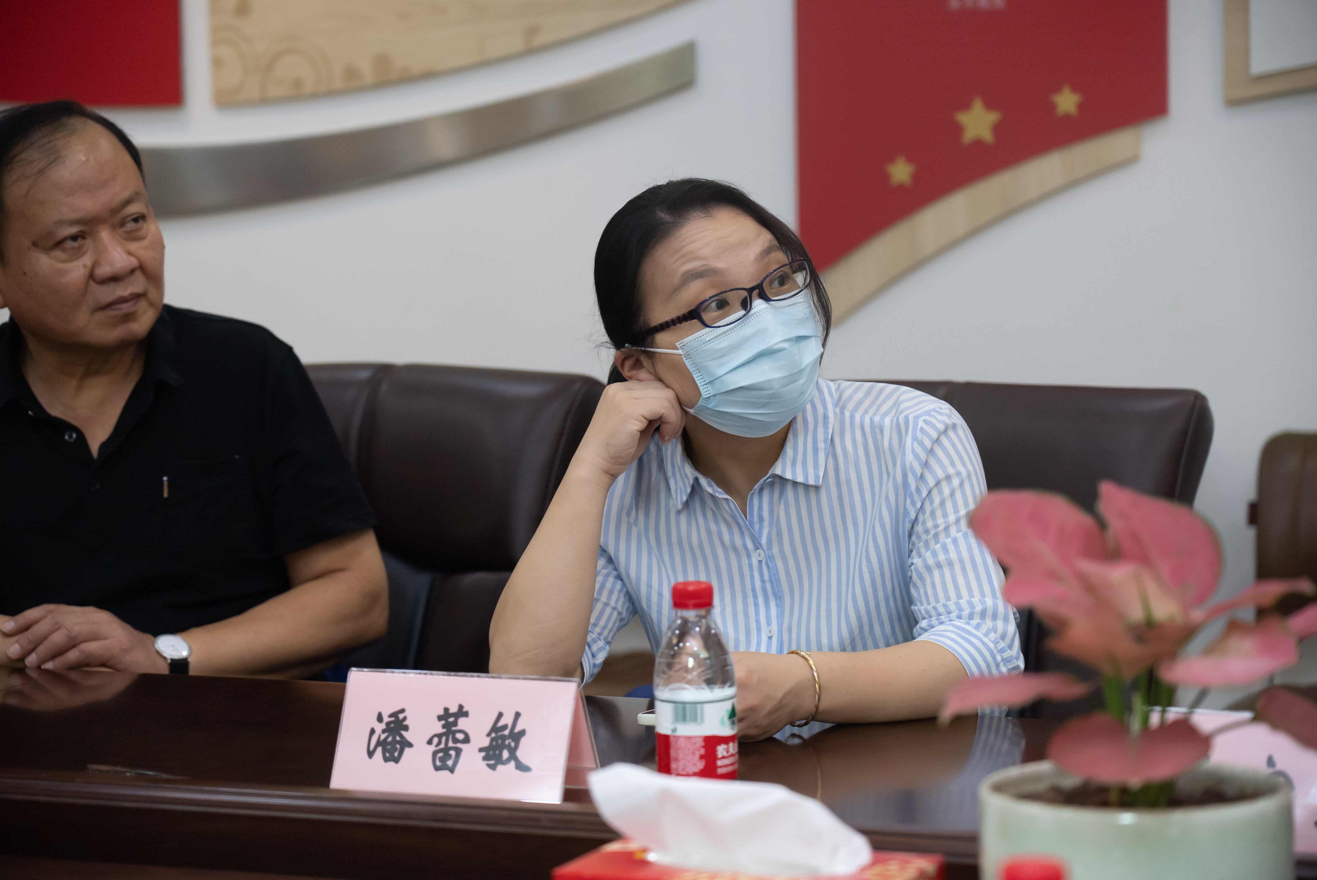 区人大代表潘蕾敏.jpg 区人大代表潘蕾敏.jpg