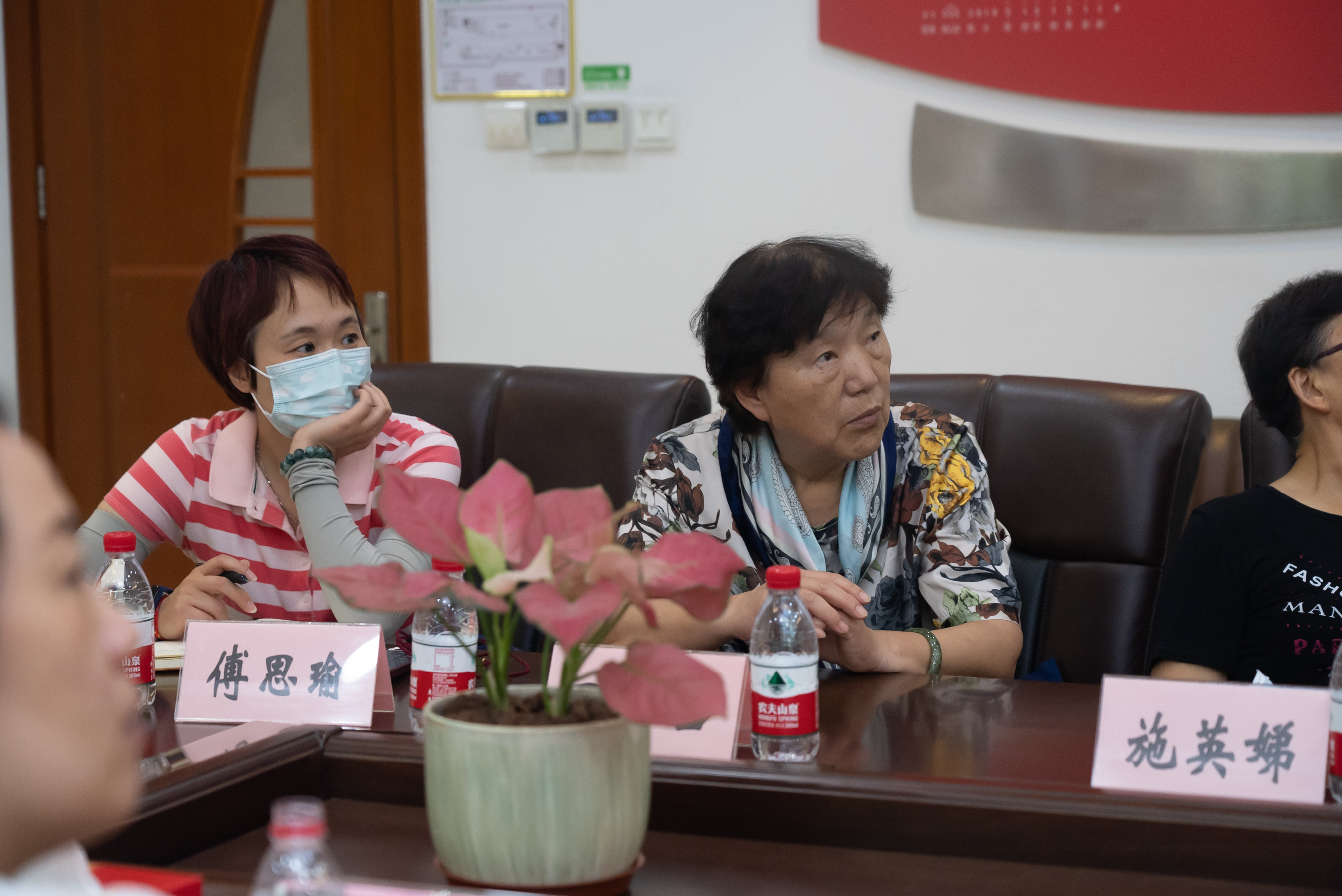 曹家渡街道玉兰村居委老龄干部傅思瑜.jpg 曹家渡街道玉兰村居委老龄干部傅思瑜.jpg