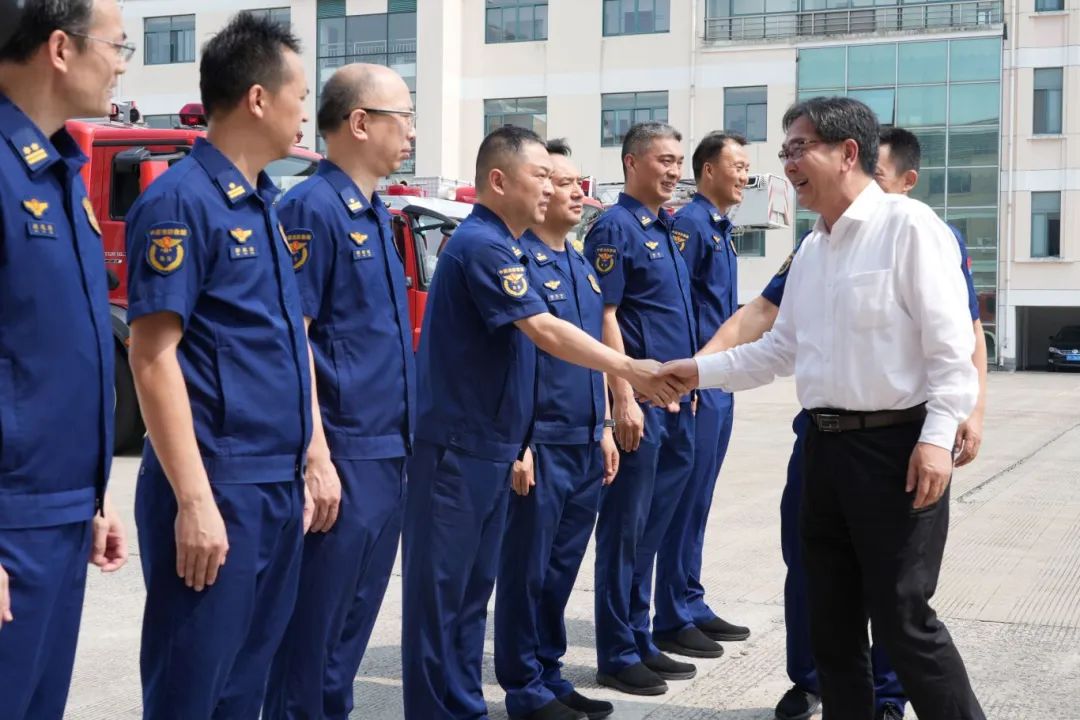 0717_103754_235.jpg 0717_103754_235.jpg