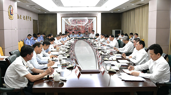 李强听取全市扫黑除恶专项斗争工作及打击“套路贷”专项行动汇报