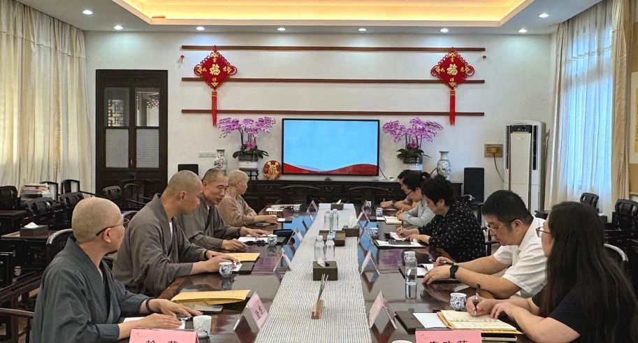 院校1.jpg 院校1.jpg