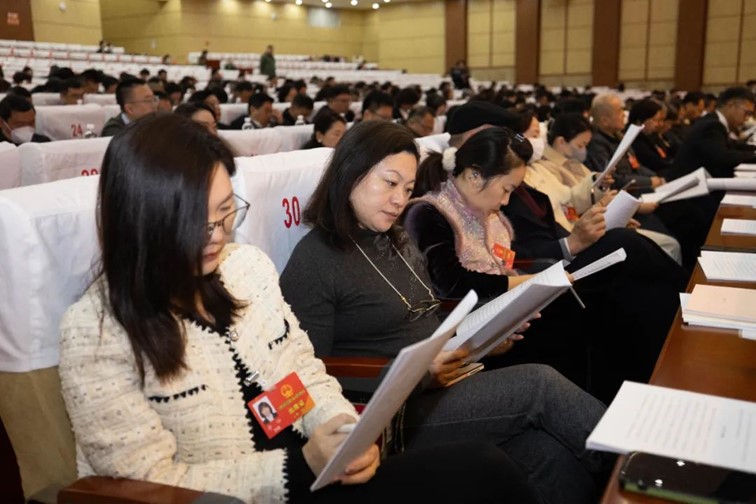 区七届人大六次会议召开第二次全体会议 区七届人大六次会议召开第二次全体会议