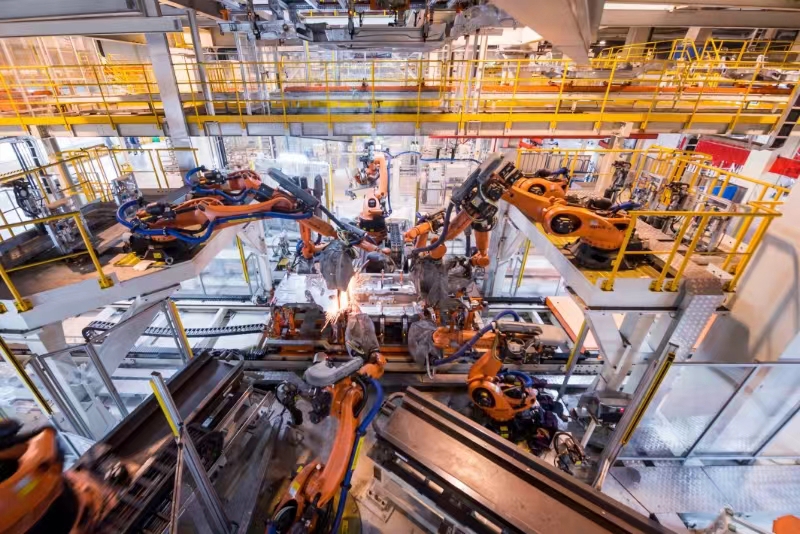 松江区通过“工业上楼”有效引导产业集聚,逐渐培育工业机器人产业集群。 松江区供图.jpeg 松江区通过“工业上楼”有效引导产业集聚,逐渐培育工业机器人产业集群。 松江区供图.jpeg