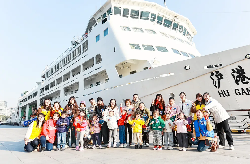 合影.png 合影.png