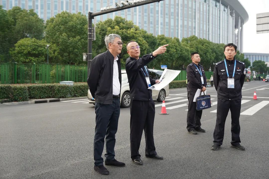 1105_084141_602.jpg 1105_084141_602.jpg